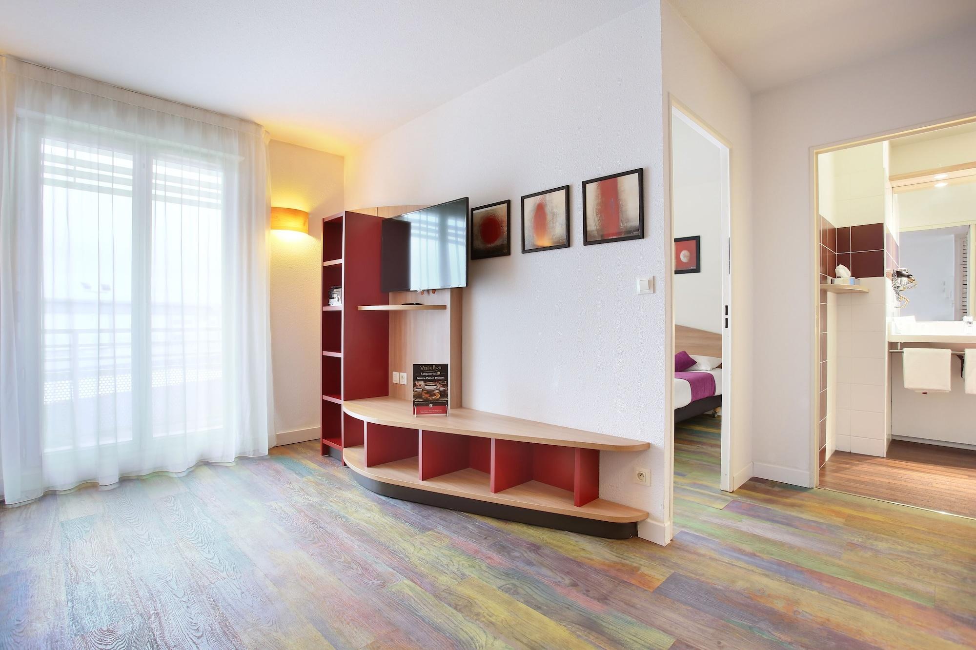 Suite-Home Orleans-Saran Exterior foto