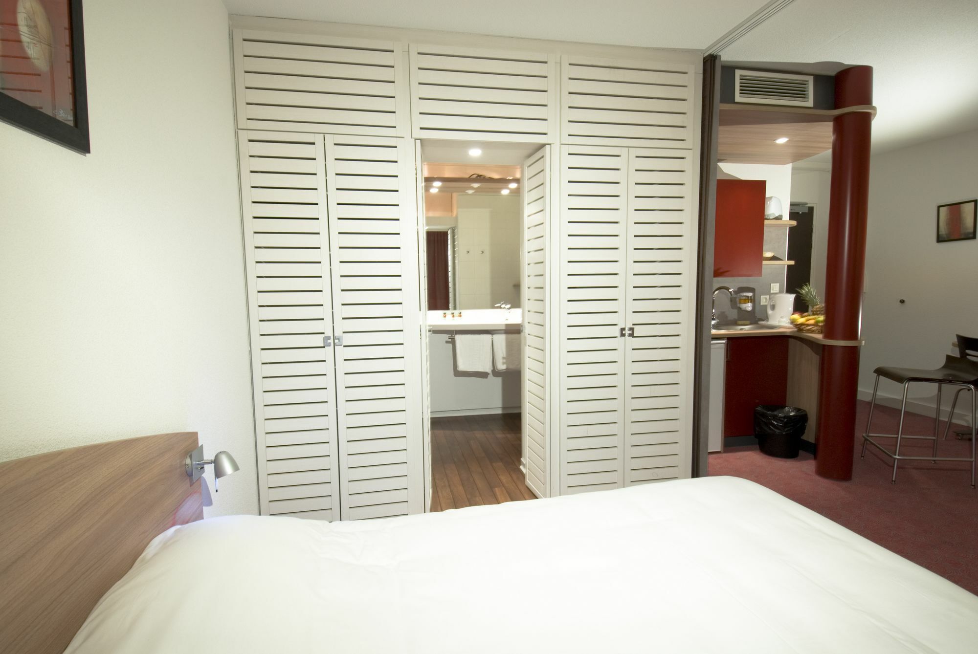 Suite-Home Orleans-Saran Exterior foto