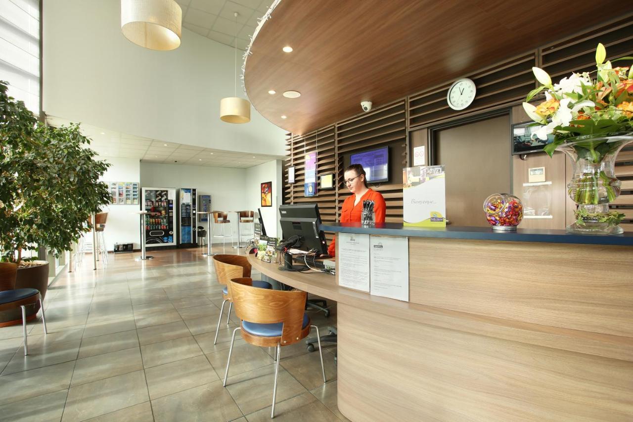 Suite-Home Orleans-Saran Exterior foto